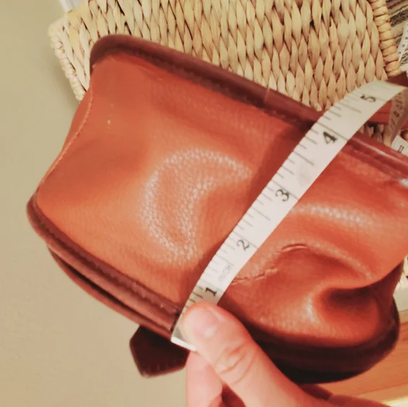 The Sak crossbody handbag, brown, leather zipper opening - Picture 15 of 15